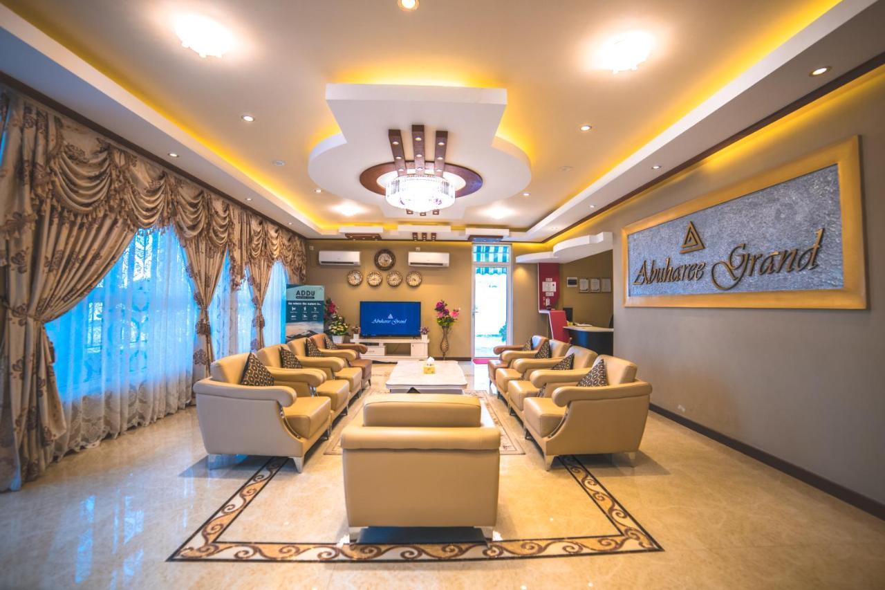 Abuharee Grand Hotel Addu City Bagian luar foto