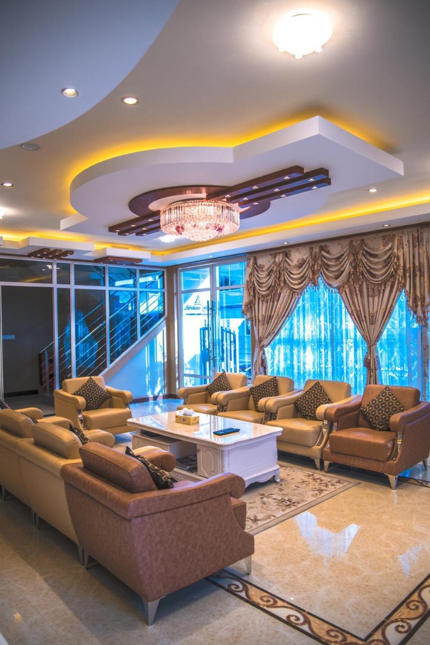 Abuharee Grand Hotel Addu City Bagian luar foto