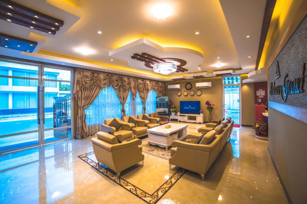 Abuharee Grand Hotel Addu City Bagian luar foto
